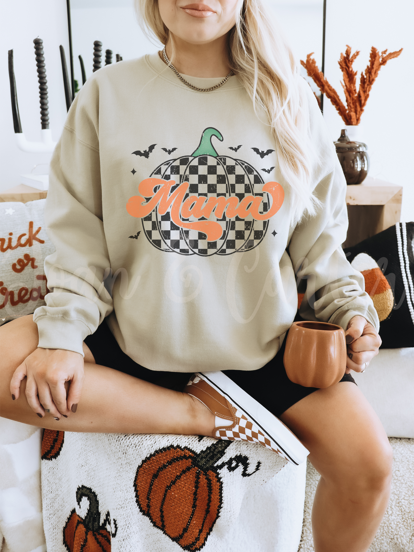 Checkered Pumpkin Mama Crewneck